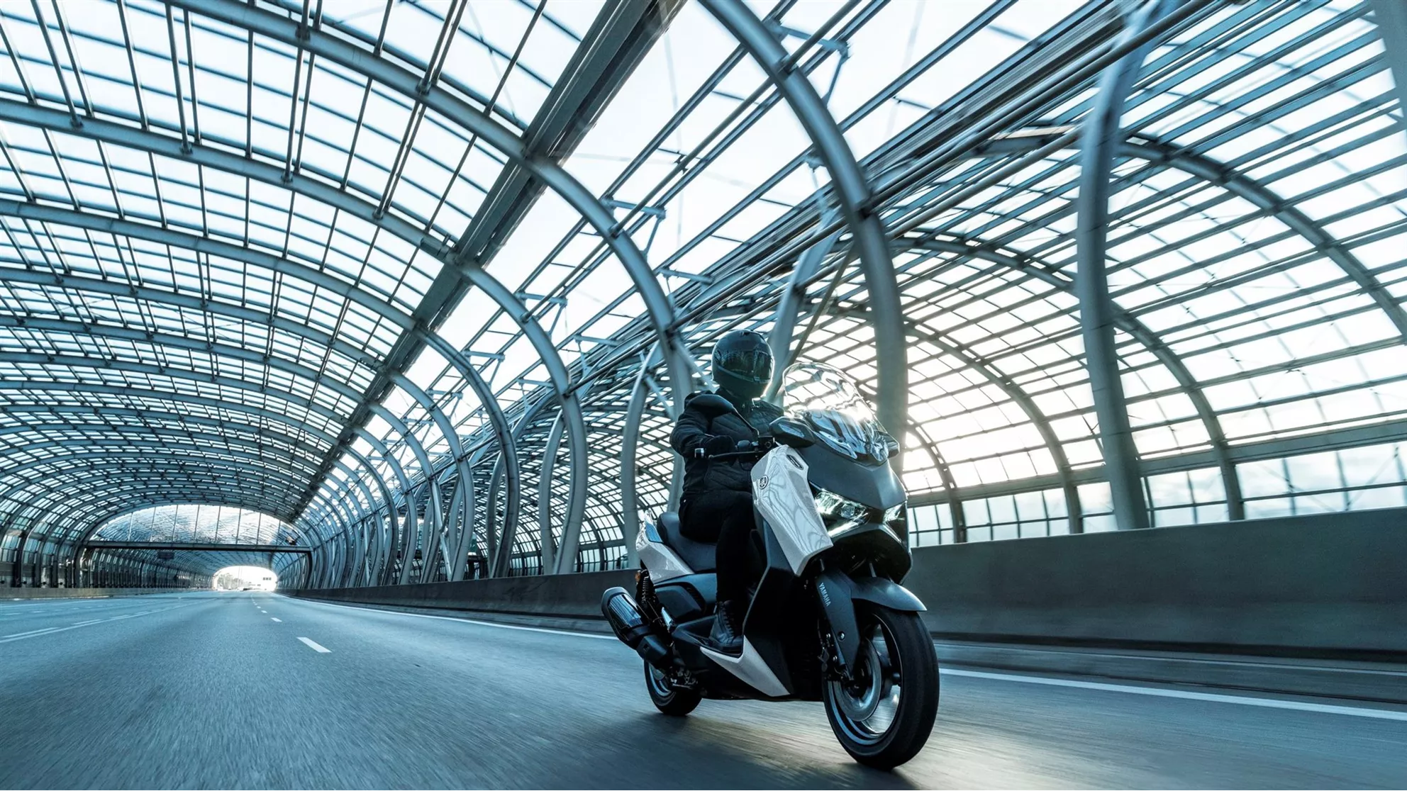 Yamaha XMAX 300 Tech MAX - Image 2 Yamaha XMAX 300 Tech MAX - Image 2