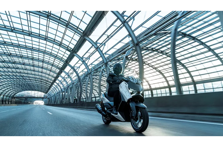 Yamaha XMAX 300 Tech MAX 2025 Yamaha XMAX 300 Tech MAX 2025