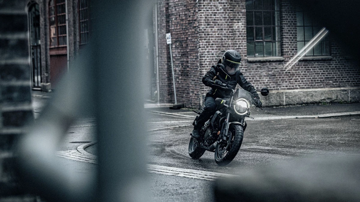 Husqvarna Svartpilen 125 Bild 4: Husqvarna Svartpilen 125