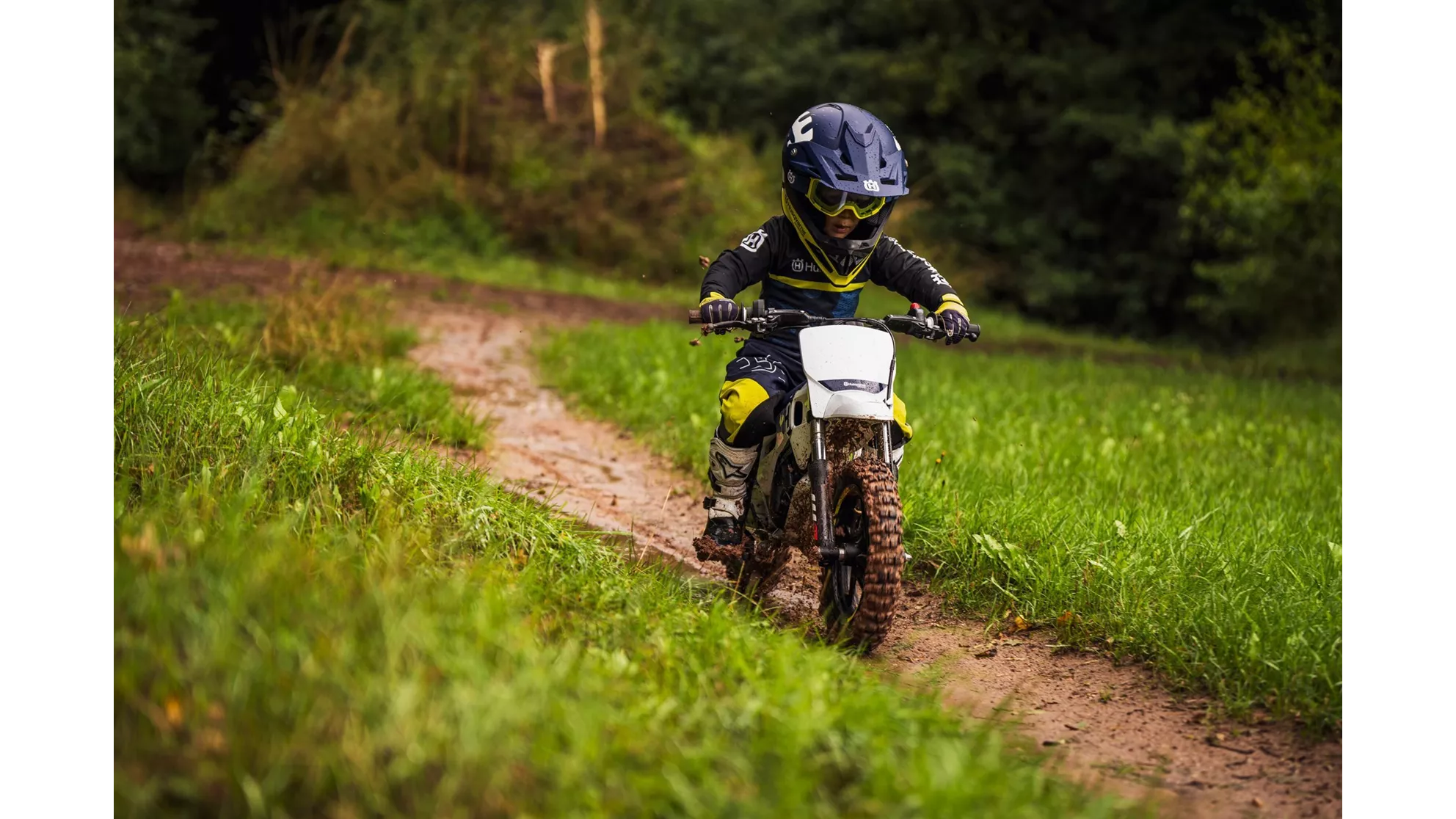 Husqvarna EE 2 - Image 1 Husqvarna EE 2 - Image 1