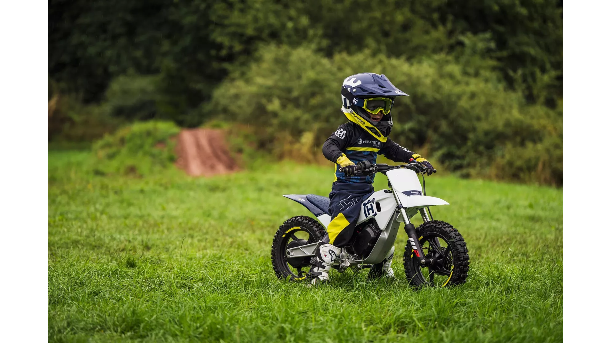 Husqvarna EE 2 - Image 2 Husqvarna EE 2 - Image 2