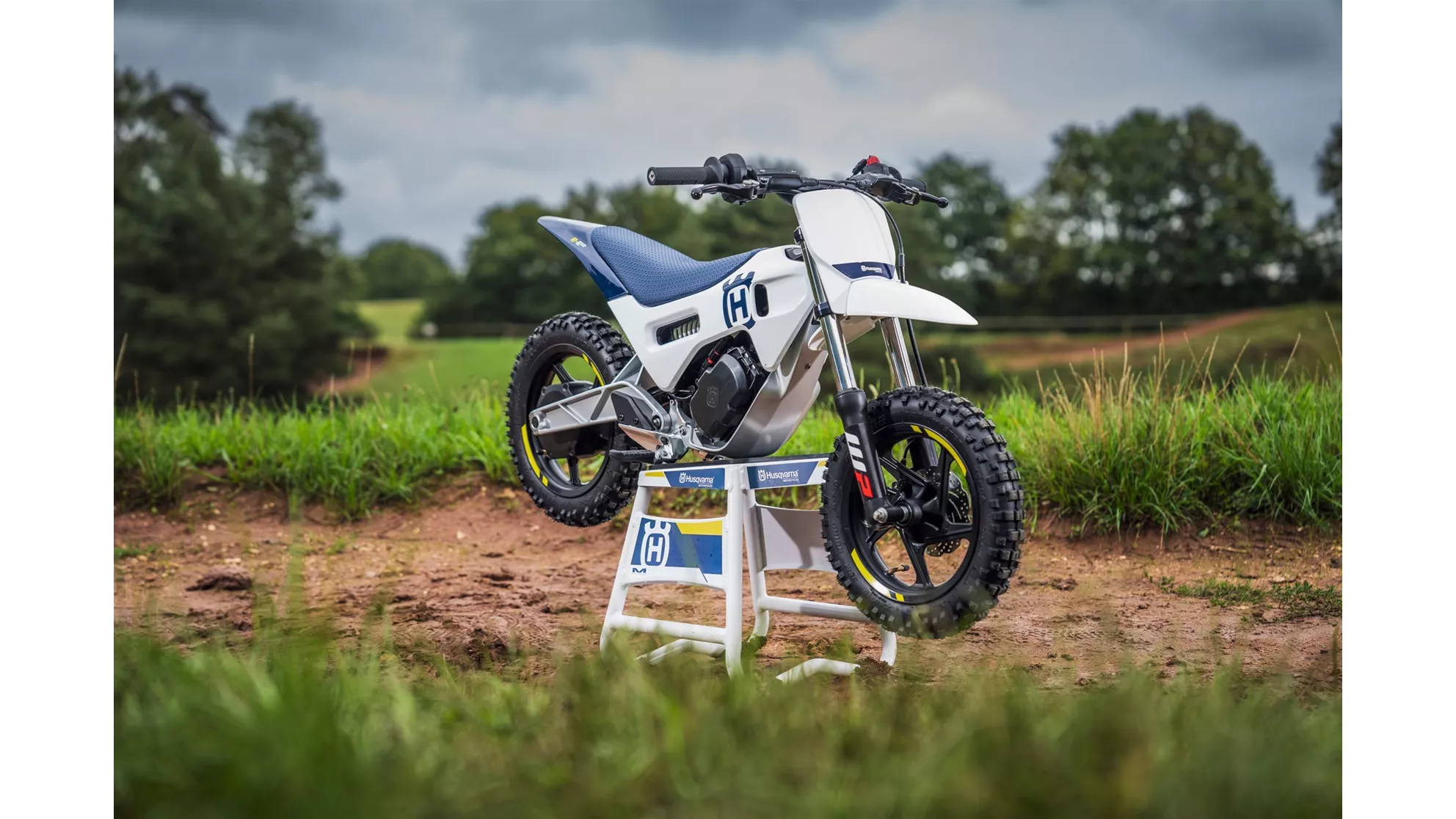 Husqvarna EE 2 - Image 3 Husqvarna EE 2 - Image 3