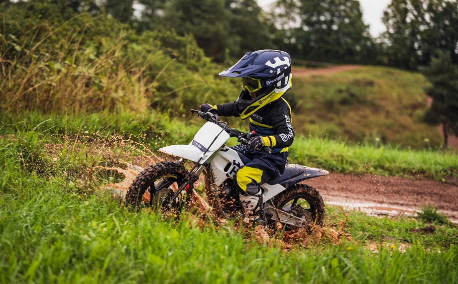Husqvarna EE 2 Bild 9: Husqvarna EE 2