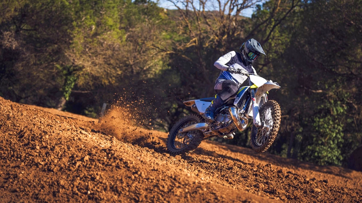 Husqvarna TC 300 Bild 7: Husqvarna TC 300