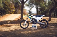 Husqvarna TC 300 2025 - Bild 9