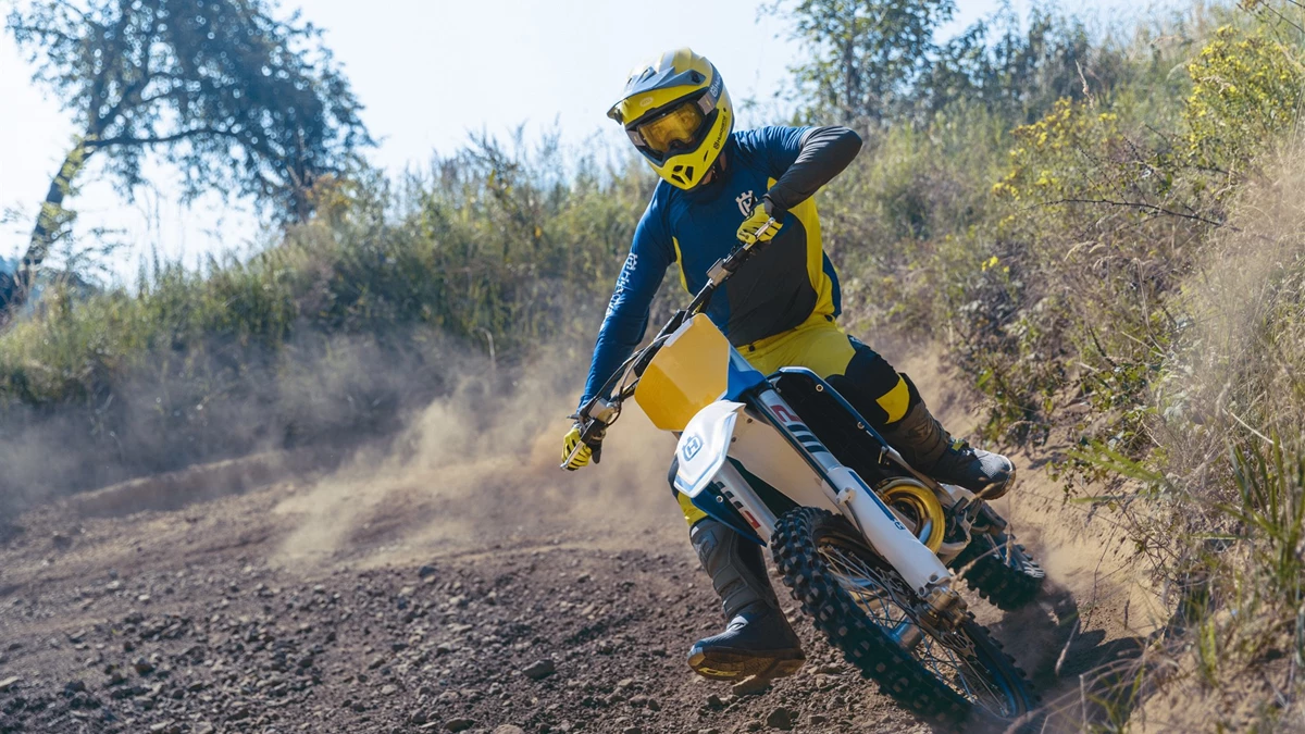 Husqvarna TC 300 Heritage Bild 2: Husqvarna TC 300 Heritage