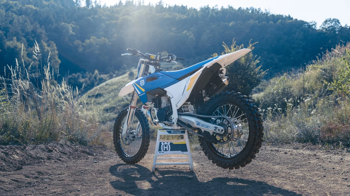 Husqvarna TC 300 Heritage Bild 4: Husqvarna TC 300 Heritage