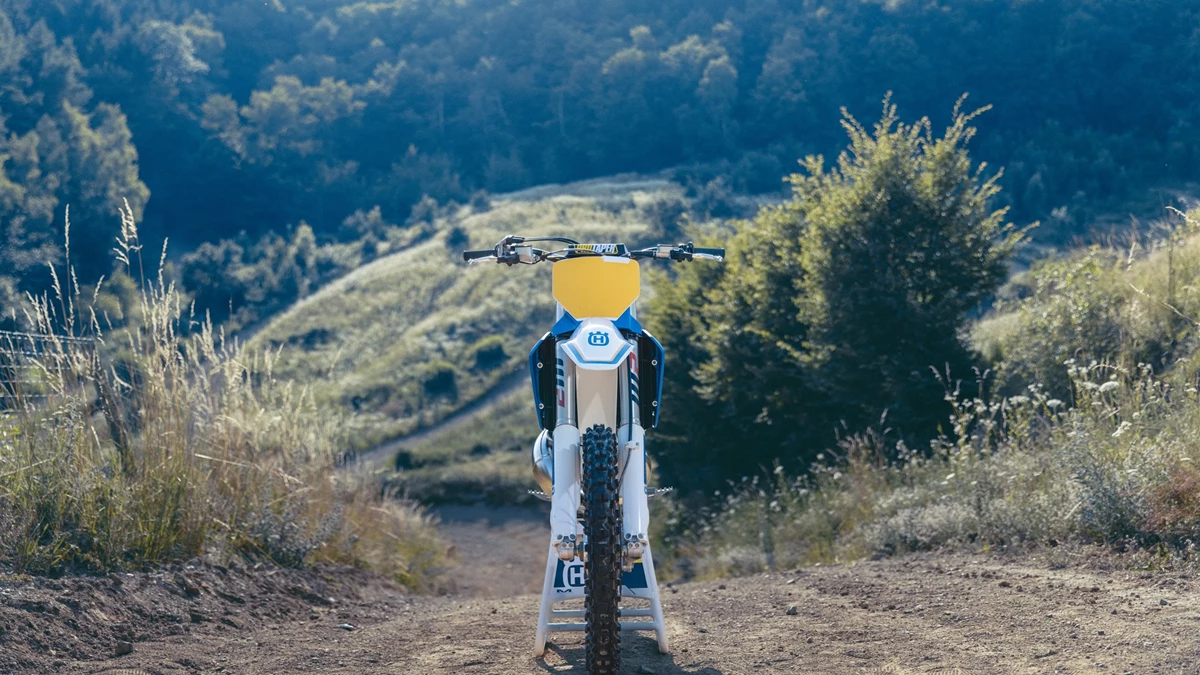 Husqvarna TC 300 Heritage Bild 6: Husqvarna TC 300 Heritage