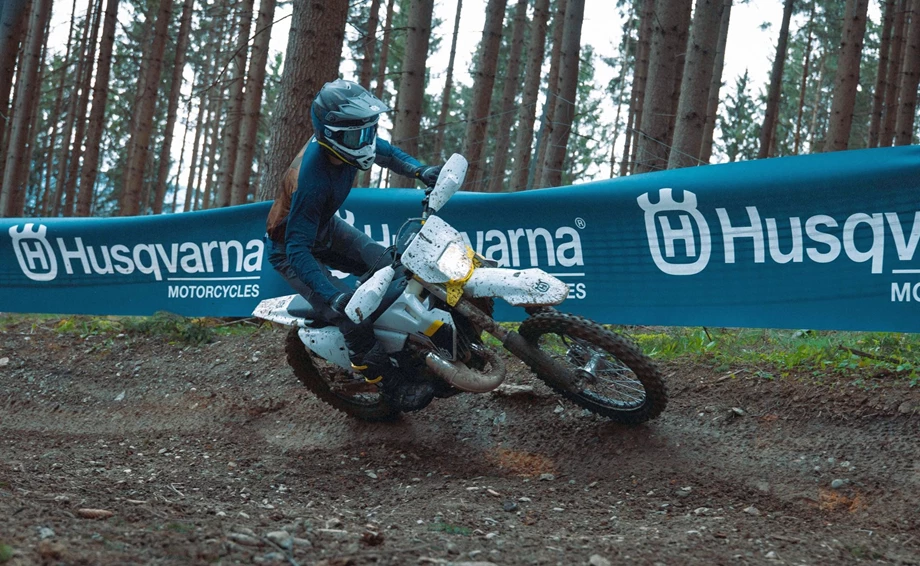 Husqvarna TE 125 Bild 4: Husqvarna TE 125