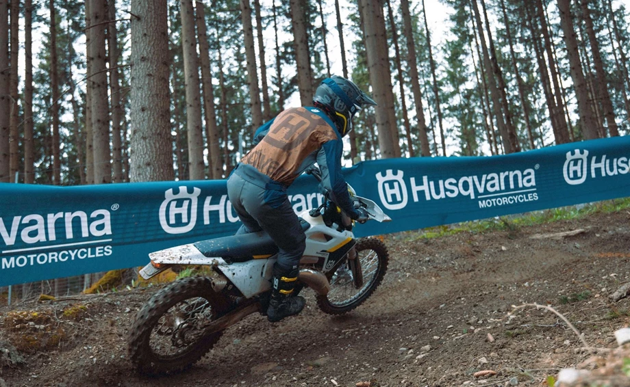 Husqvarna TE 125 Bild 8: Husqvarna TE 125