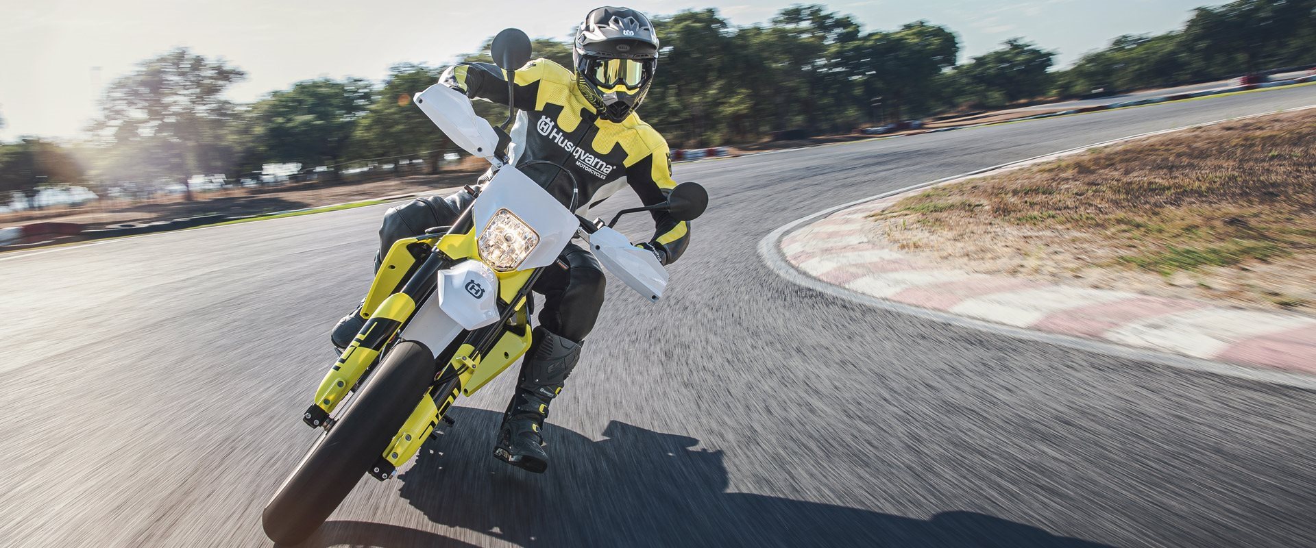 Husqvarna 701 Supermoto - Immagine 4
