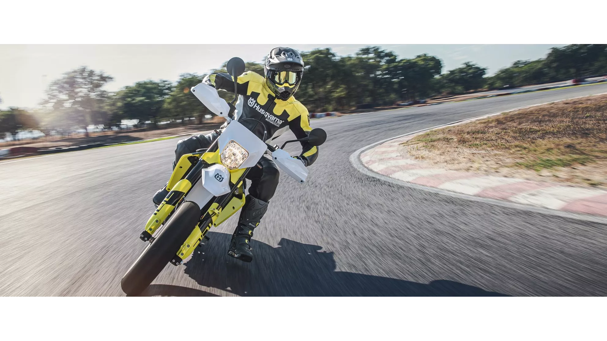 Husqvarna 701 Supermoto - Immagine 4 Husqvarna 701 Supermoto - Immagine 4
