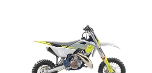 Benelli BN 125 2020 vs Husqvarna TC 50 2025 Benelli BN 125 2020 vs Husqvarna TC 50 2025