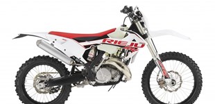GASGAS EC 300 2023 vs Rieju MR RANGER 2025