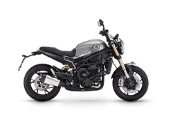 Benelli Leoncino 800 2025