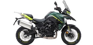 Moto Guzzi V85 TT 2025 vs Benelli TRK 702 X 2025