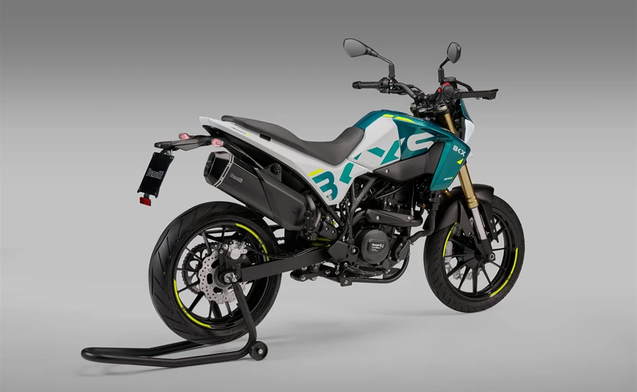 Benelli BKX 300 S Bild 2: Benelli BKX 300 S