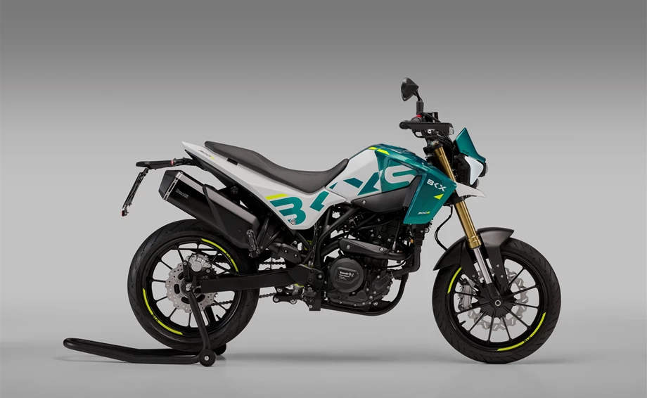Benelli BKX 300 S Bild 3: Benelli BKX 300 S