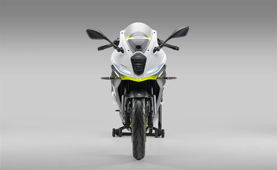 Benelli Tornado 400 Bild 1: Benelli Tornado 400