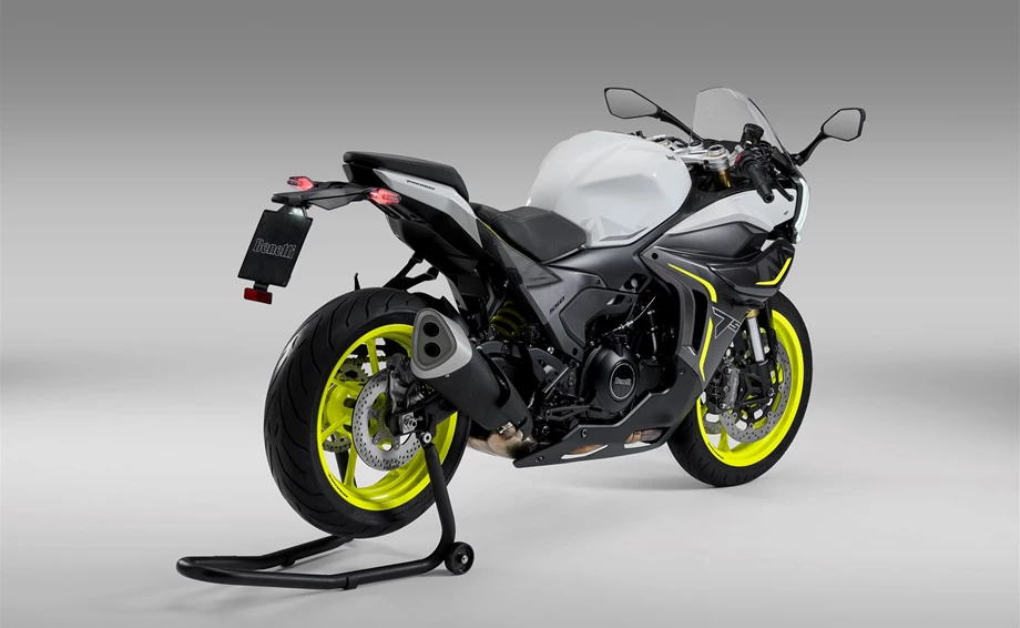 Benelli Tornado 550 Bild 4: Benelli Tornado 550