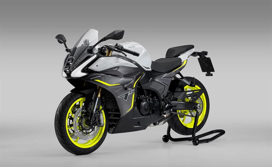 Benelli Tornado 550 Bild 5: Benelli Tornado 550