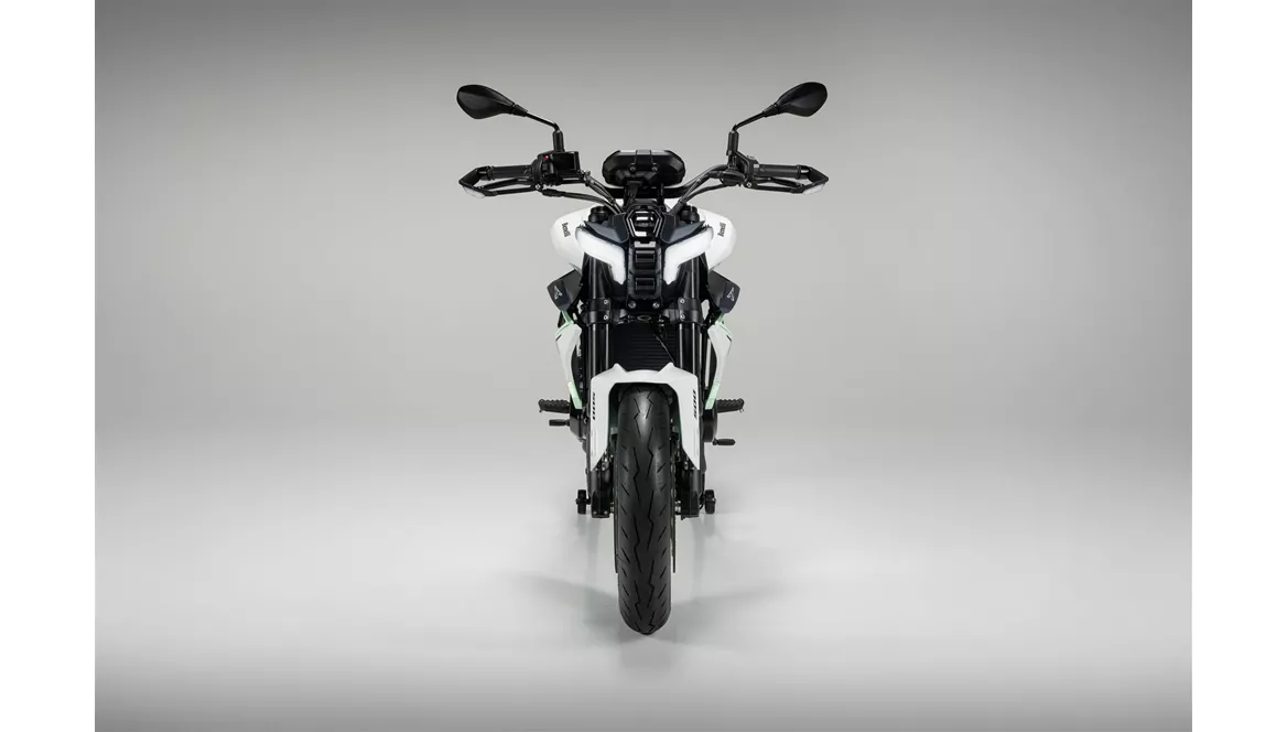 Benelli Tornado Naked Twin 500 2025 Benelli Tornado Naked Twin 500 2025