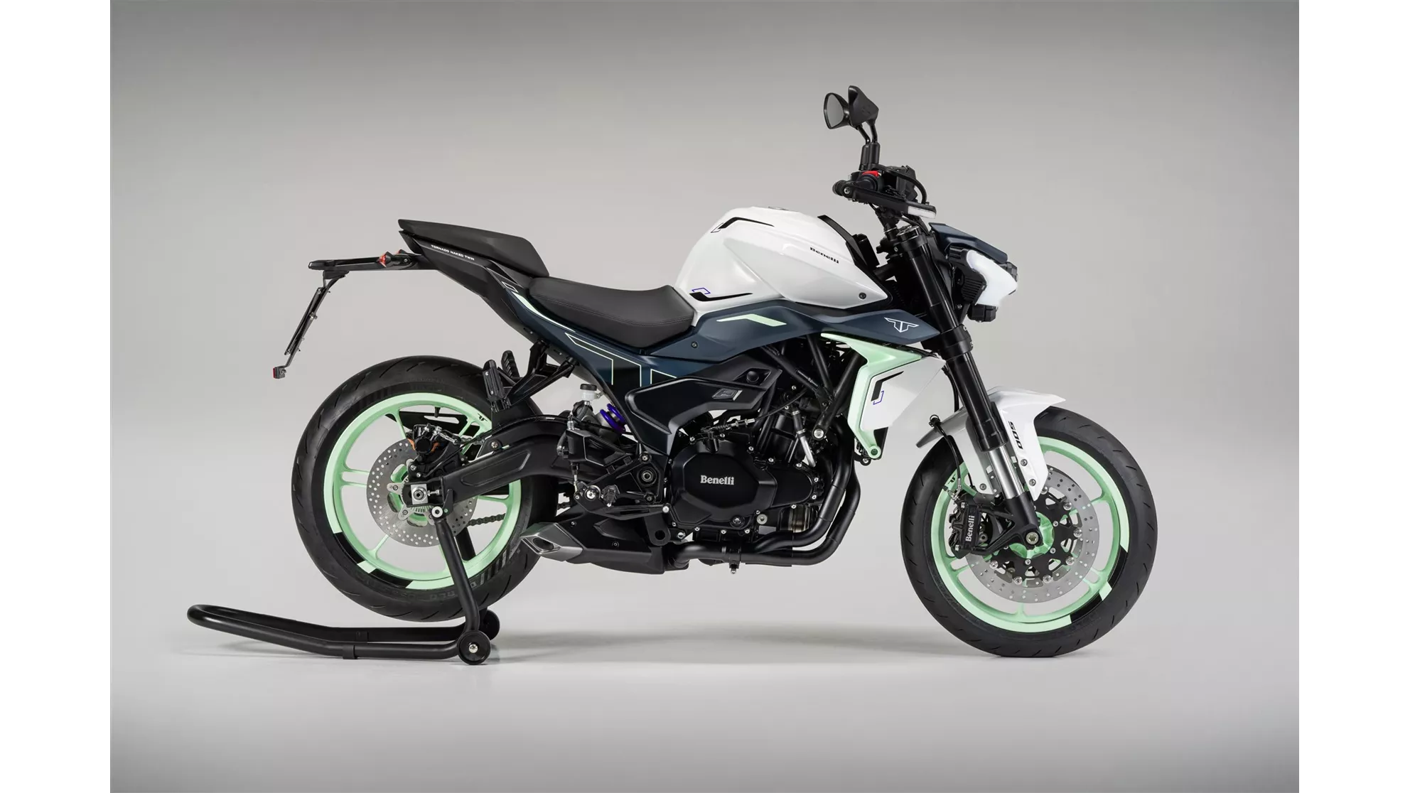 Benelli Tornado Naked Twin 500 - Image 1 Benelli Tornado Naked Twin 500 - Image 1