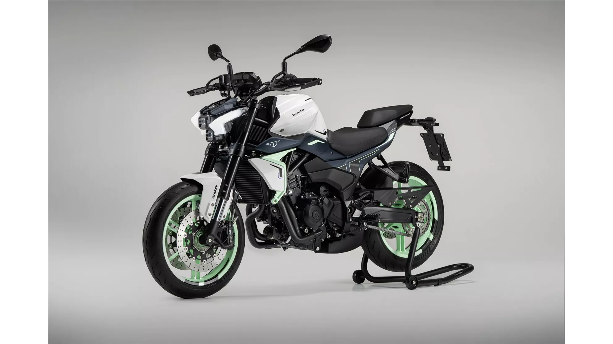 Benelli Tornado Naked Twin 500 - Image 5 Benelli Tornado Naked Twin 500 - Image 5
