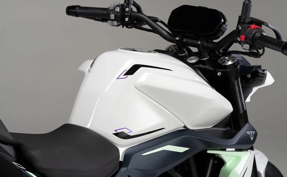 Benelli Tornado Naked Twin 500 Bild 7: Benelli Tornado Naked Twin 500