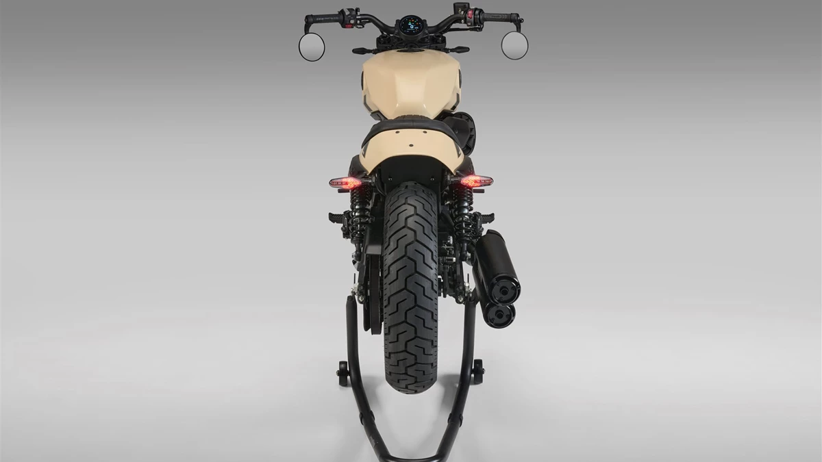Benelli Leoncino Bobber 400 Bild 2: Benelli Leoncino Bobber 400