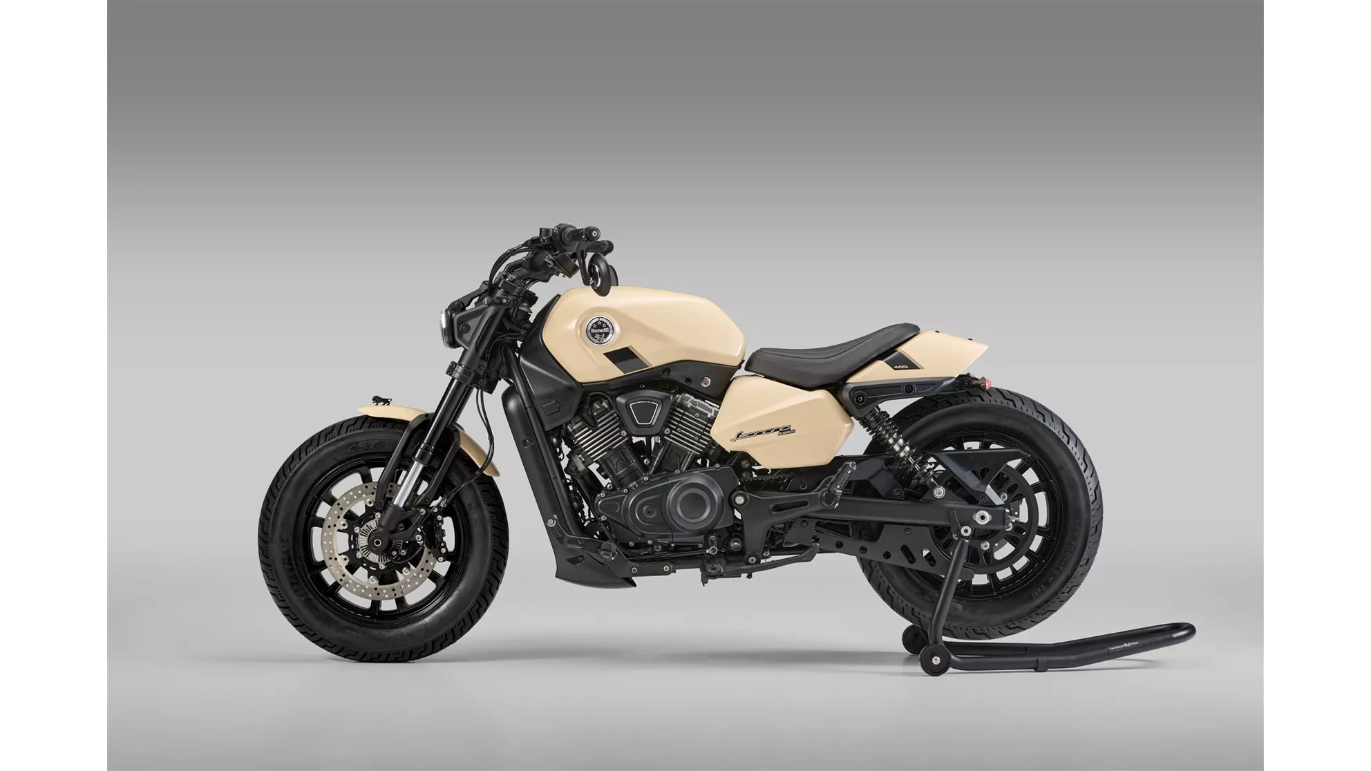 Benelli Leoncino Bobber 400 - Image 3 Benelli Leoncino Bobber 400 - Image 3