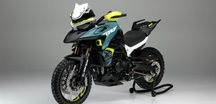 KTM 1290 Super Adventure R 2017 vs Benelli TRK 902 Xplorer 2025