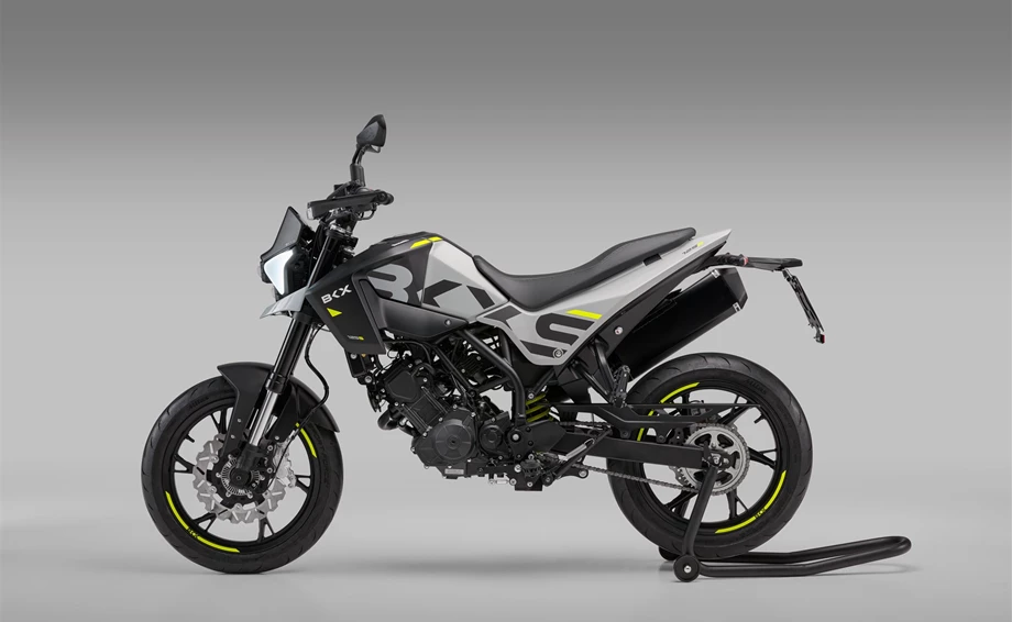 Benelli BKX 125 S Bild 4: Benelli BKX 125 S