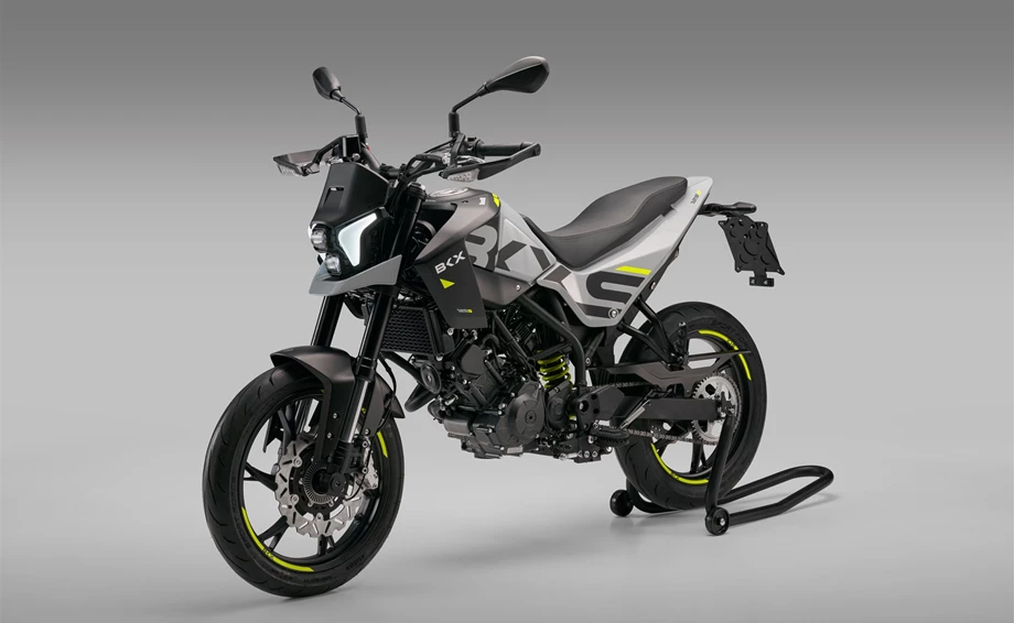 Benelli BKX 125 S Bild 6: Benelli BKX 125 S