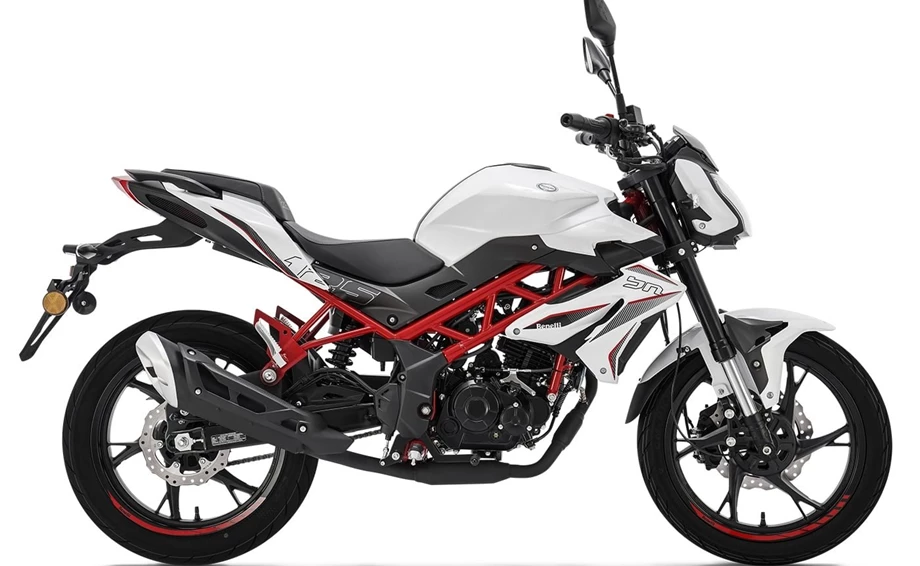 Benelli BN 125 Bild 2: Benelli BN 125