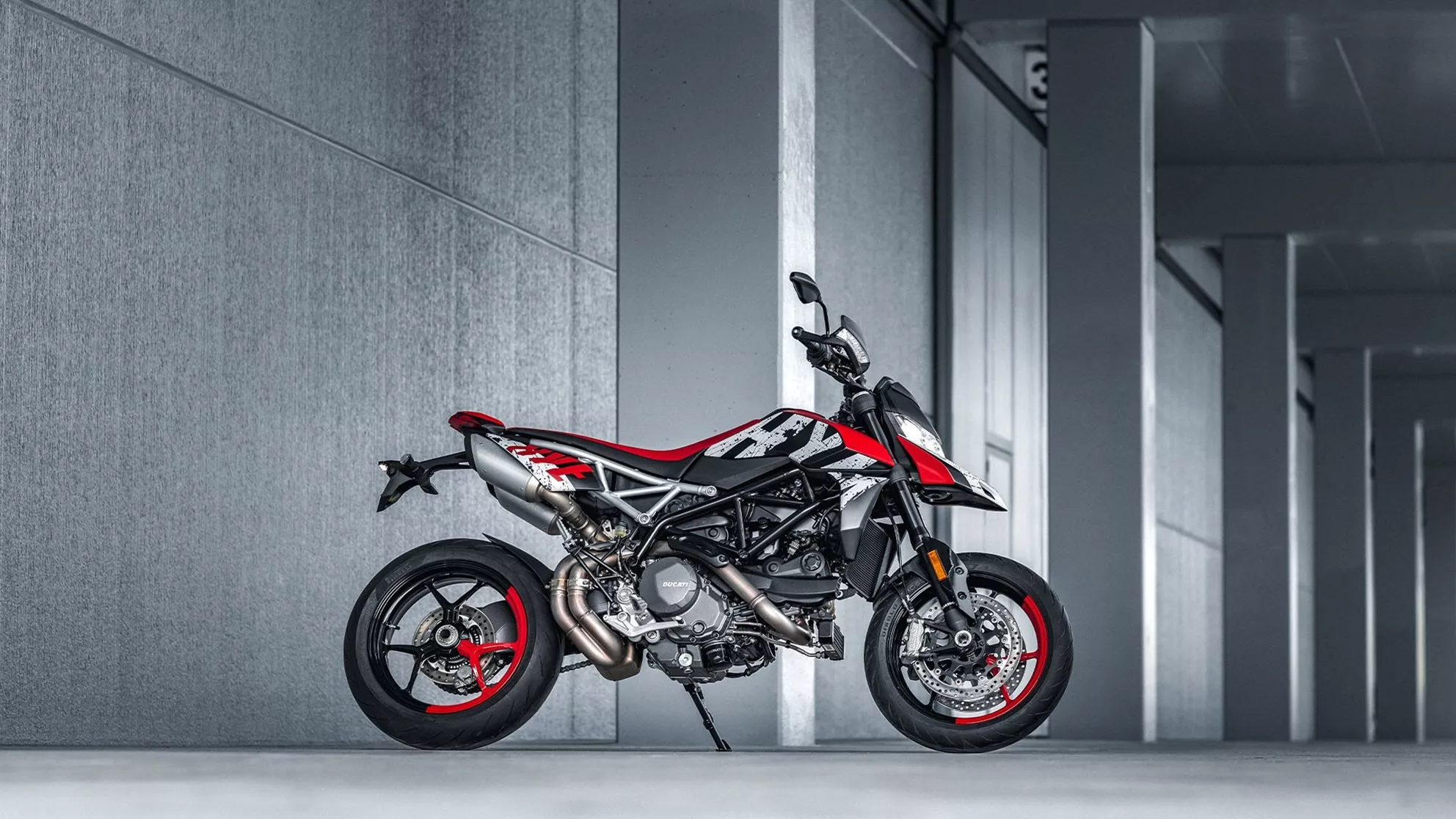 Ducati Hypermotard 950 RVE - Image 1 Ducati Hypermotard 950 RVE - Image 1
