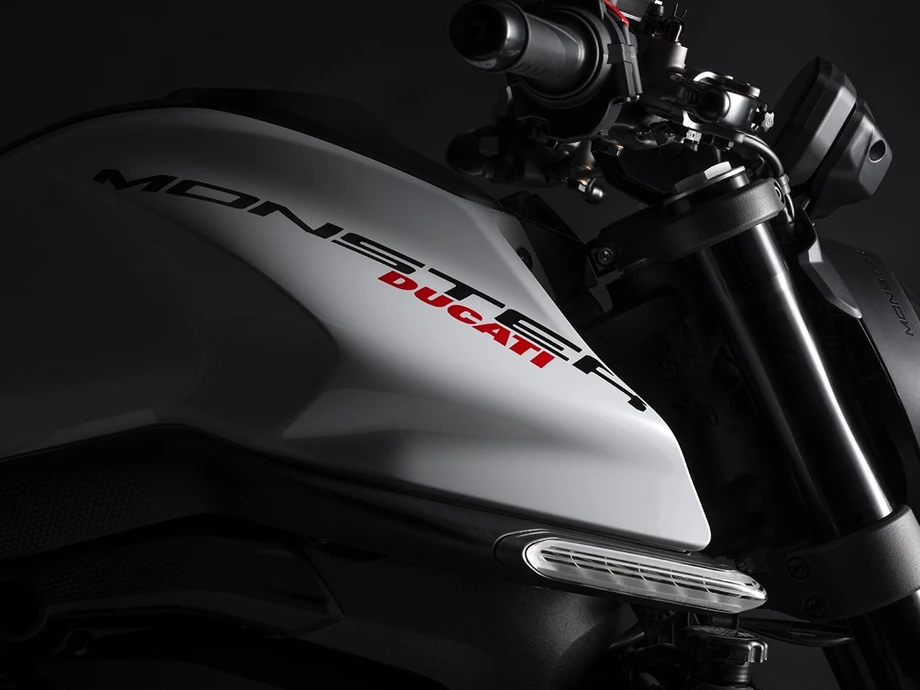 Ducati Monster + Bild 5: Ducati Monster +