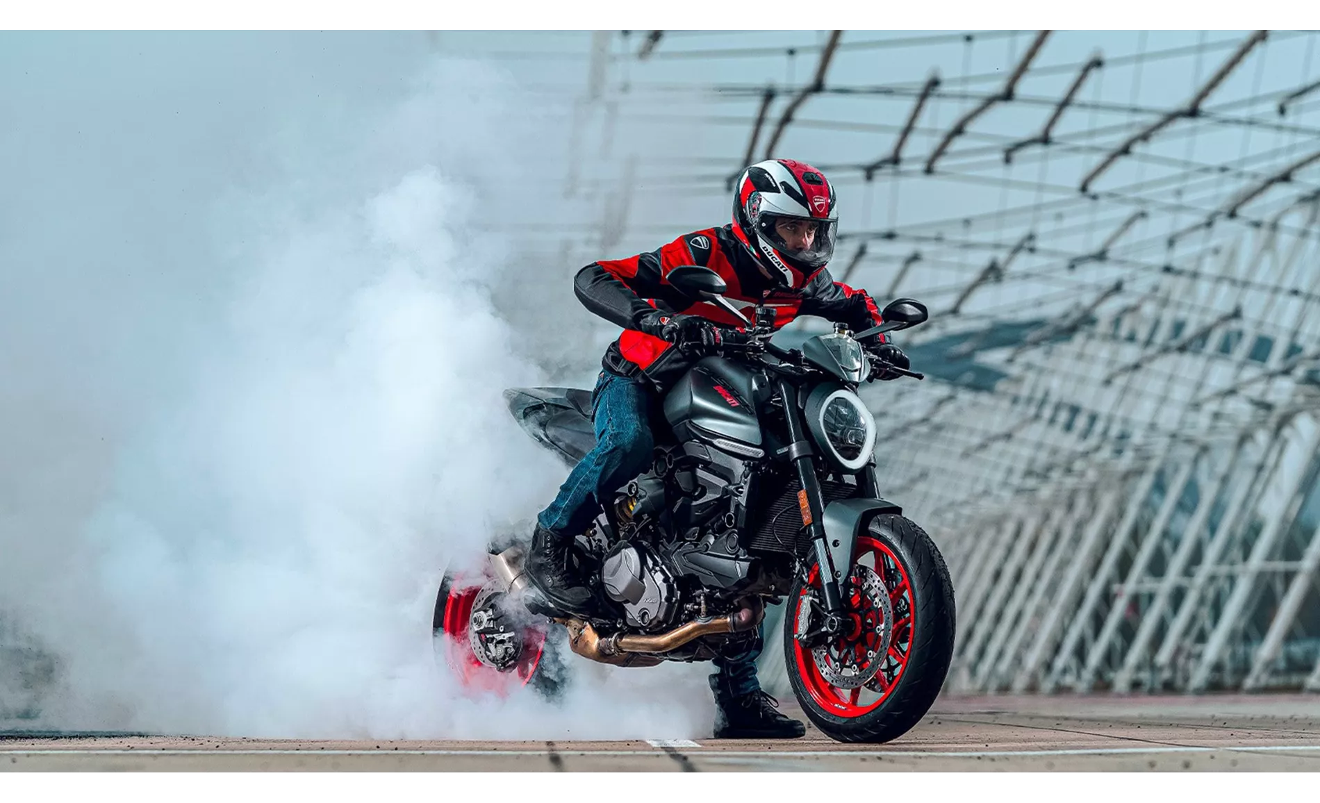 Ducati Monster + 2025 Ducati Monster + 2025
