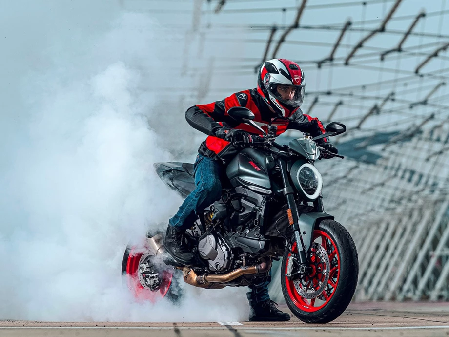 Ducati Monster + Bild 2: Ducati Monster +