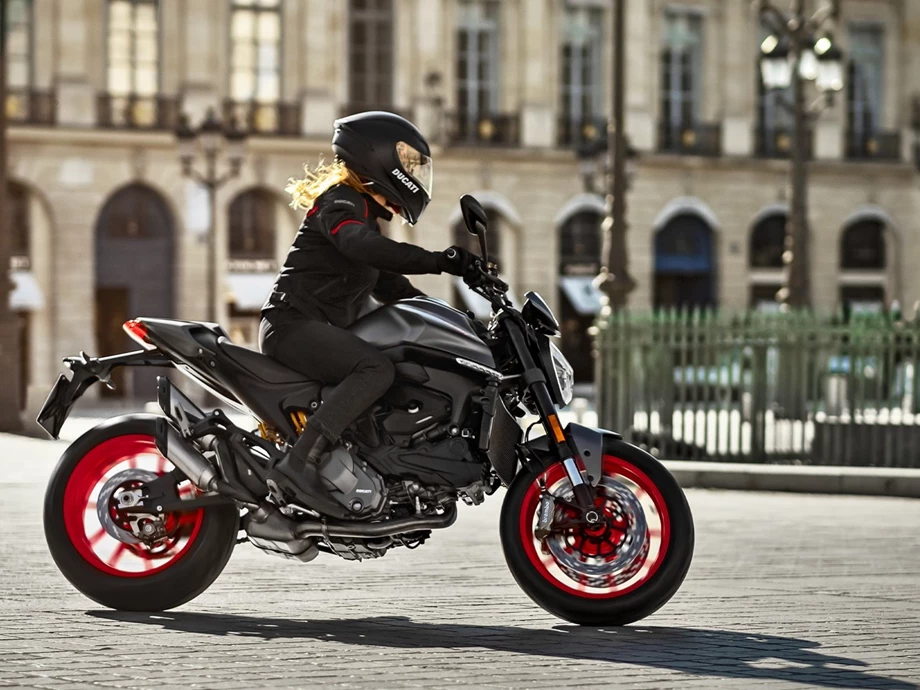 Ducati Monster + Bild 7: Ducati Monster +