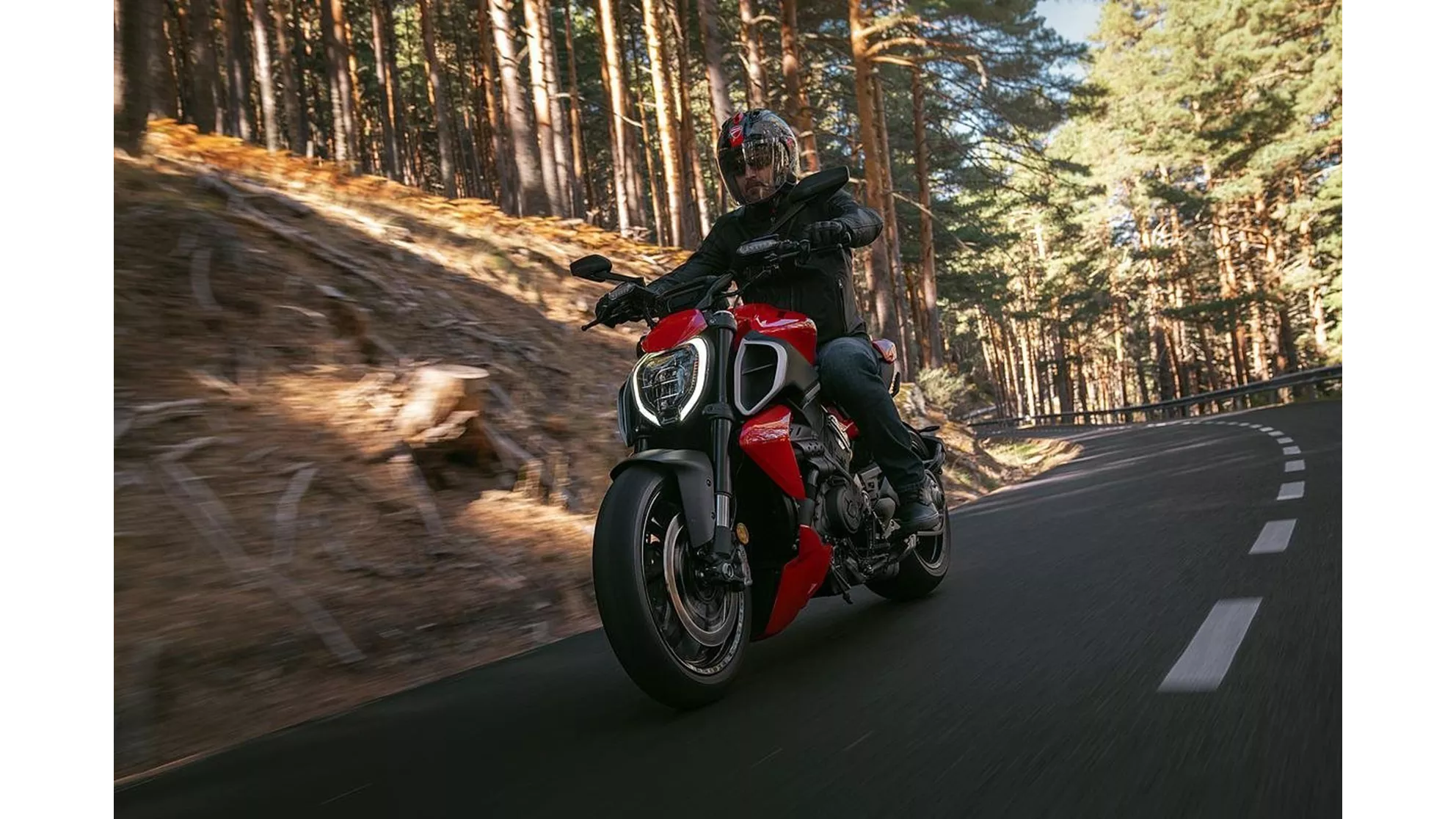 Ducati Diavel V4 - Image 5 Ducati Diavel V4 - Image 5