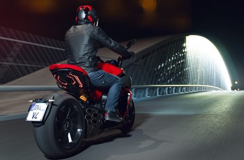 Ducati Diavel V4 2025 - Bild 15 Ducati Diavel V4 2025 - Bild 15