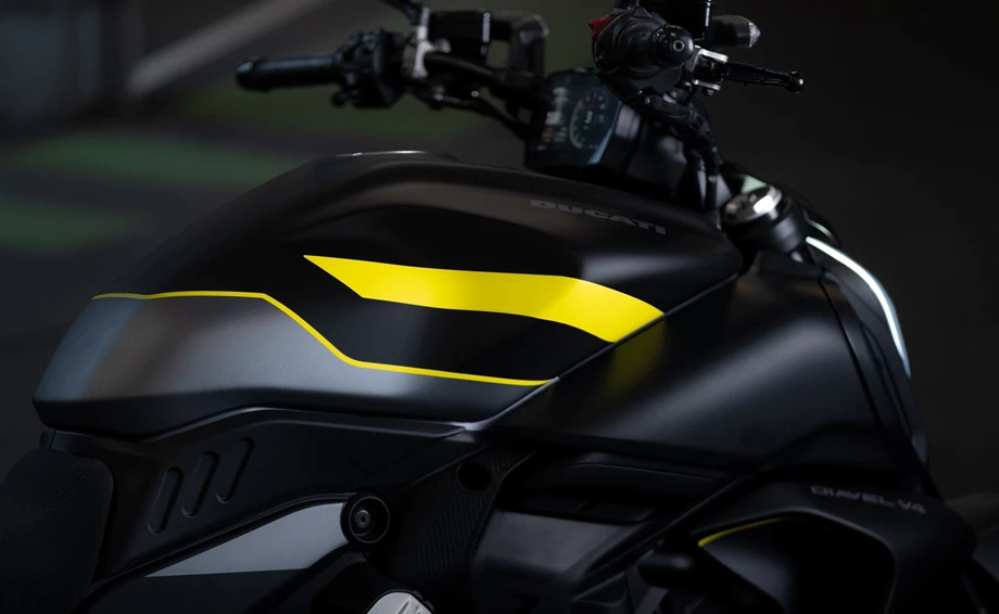Ducati Diavel V4 Bild 4: Ducati Diavel V4