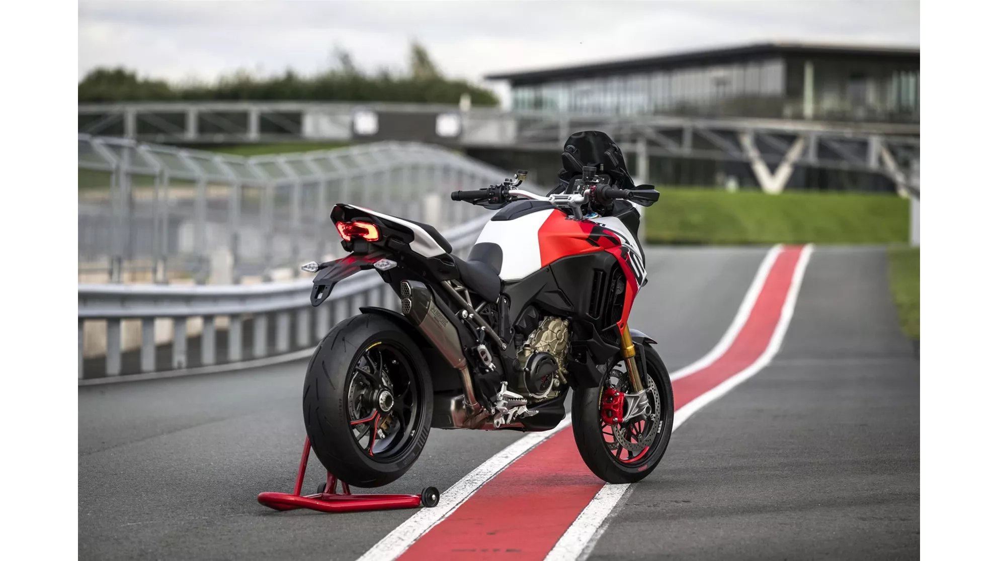 Ducati Multistrada V4 RS - Image 17 Ducati Multistrada V4 RS - Image 17