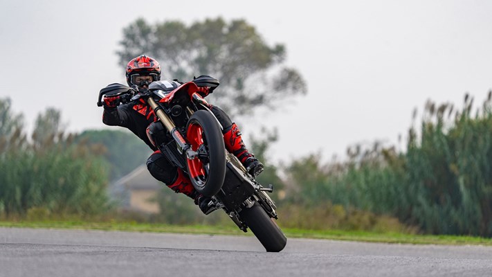 Ducati Hypermotard 698 Mono () - Bild 5