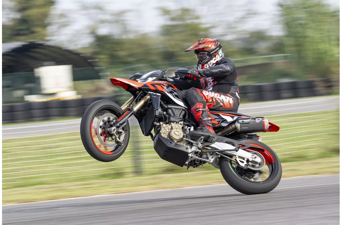 Ducati Hypermotard 698 Mono RVE Ducati Hypermotard 698 Mono RVE