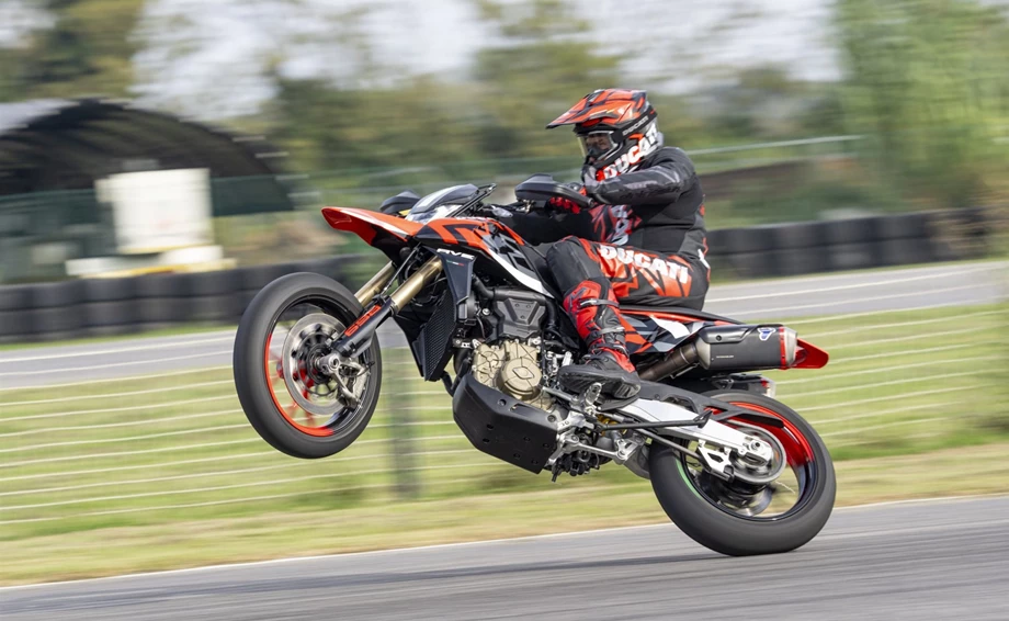 Ducati Hypermotard 698 Mono RVE Bild 2: Ducati Hypermotard 698 Mono RVE