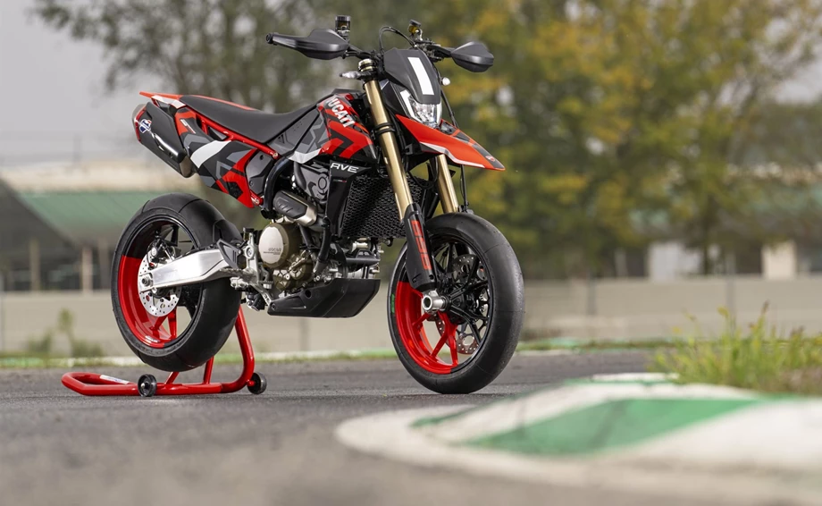 Ducati Hypermotard 698 Mono RVE Bild 3: Ducati Hypermotard 698 Mono RVE