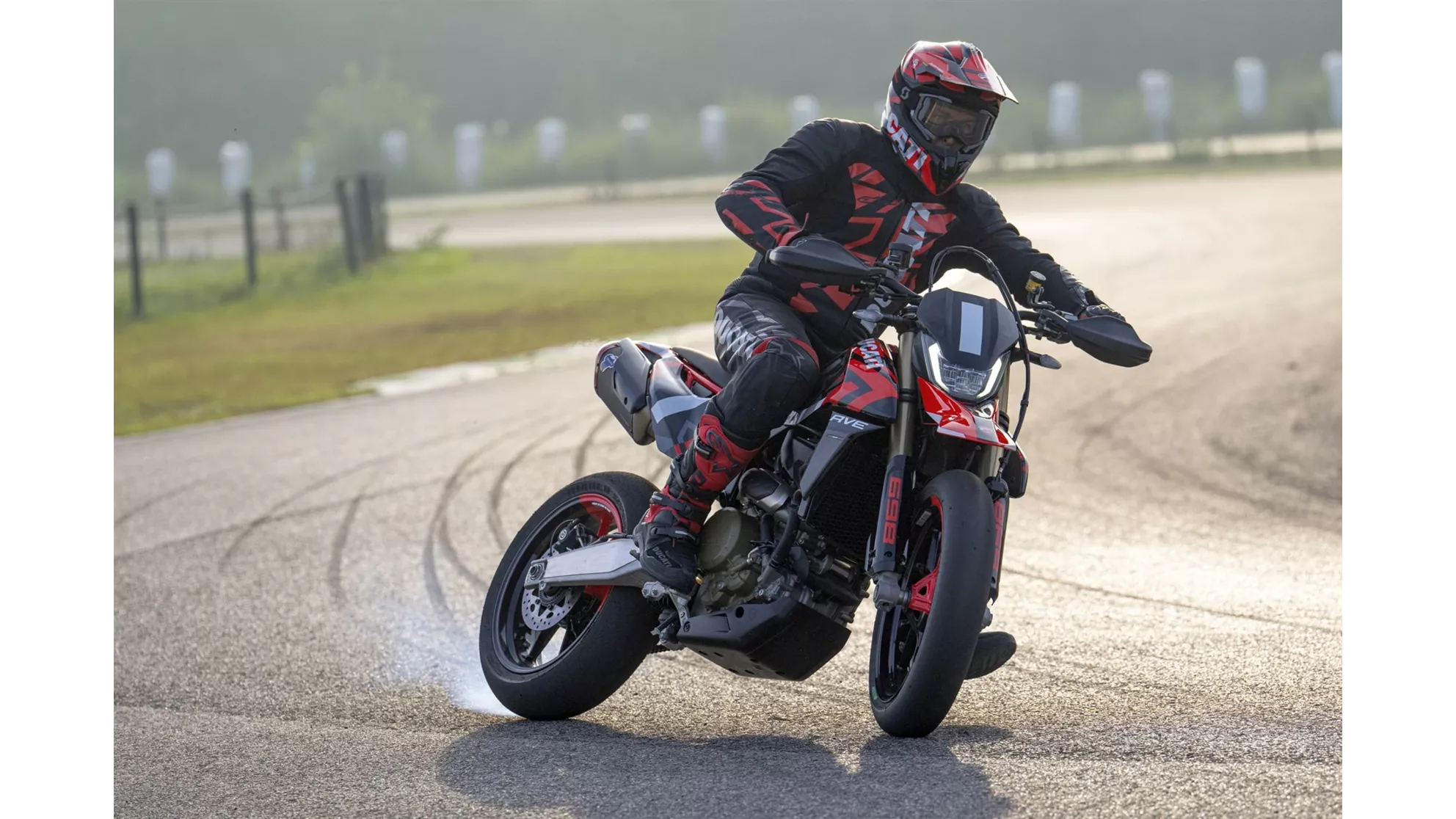 Ducati Hypermotard 698 Mono RVE - Image 10 Ducati Hypermotard 698 Mono RVE - Image 10