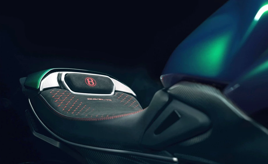 Ducati Diavel for Bentley Bild 5: Ducati Diavel for Bentley